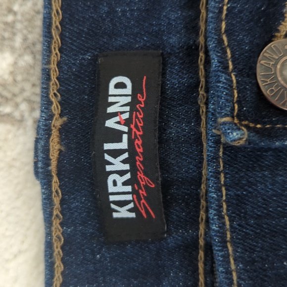 42x30 Kirkland Signature Denim Jeans - Picture 5 of 6